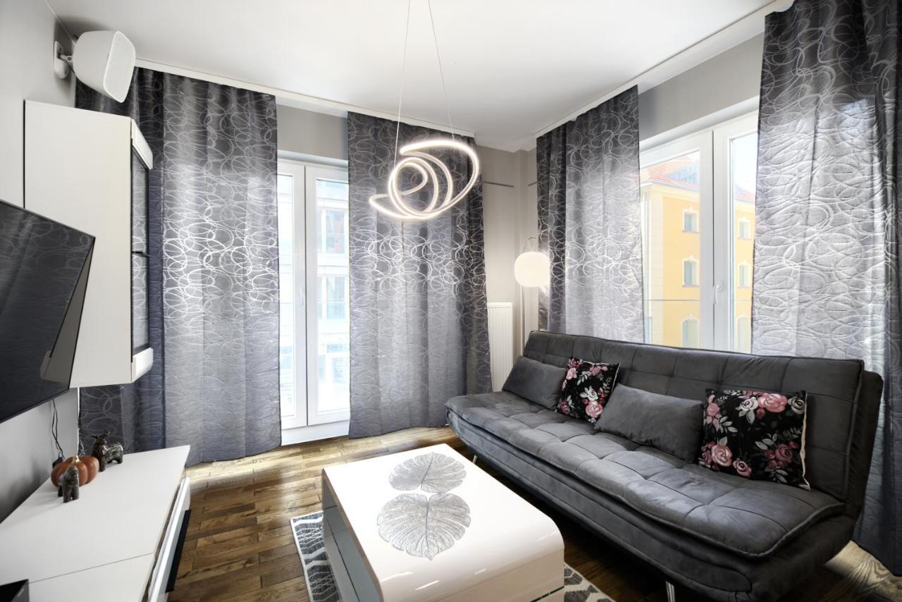 Aboutartapartments - Twin Towers Wroclaw Ngoại thất bức ảnh
