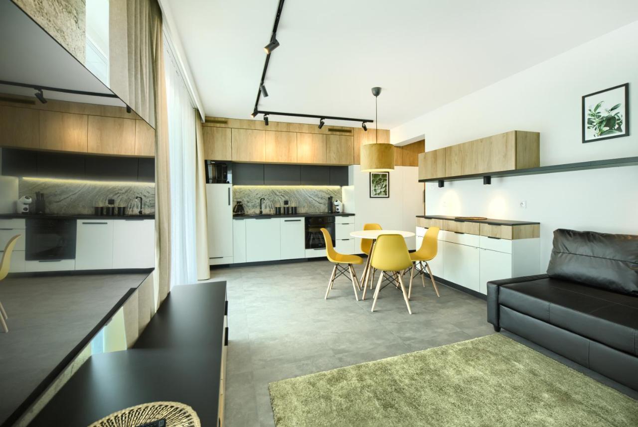 Aboutartapartments - Twin Towers Wroclaw Ngoại thất bức ảnh